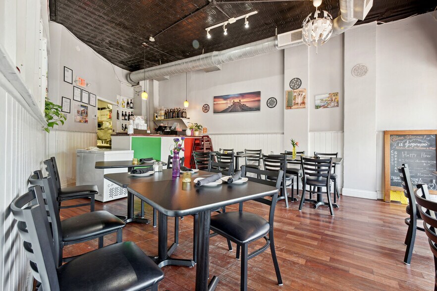 More Photos Of 3209 Mt Pleasant St NW, Washington Restaurant For Sale