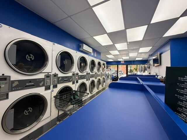 More Photos Of 30-23 30th St, Astoria Storefront Retail Residential For Lease