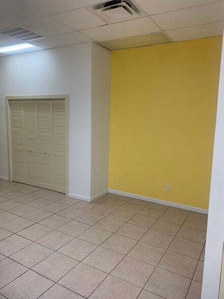 More Photos Of 37826-37828 Sky Ridge Cir, Dade City Flex For Lease