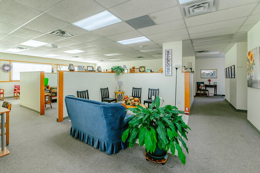 More Photos Of 1801 Sunset Pl, Longmont Light Distribution For Sale