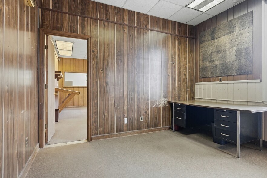 More Photos Of 401 Hodges Ave, Albany Industrial For Sale