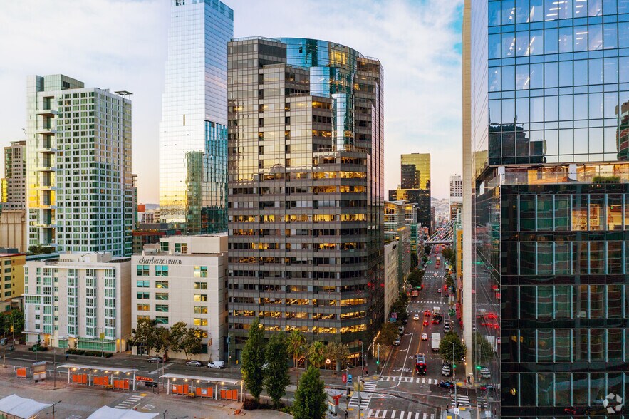 Primary Photo Of 301 Howard St, San Francisco Office For Lease