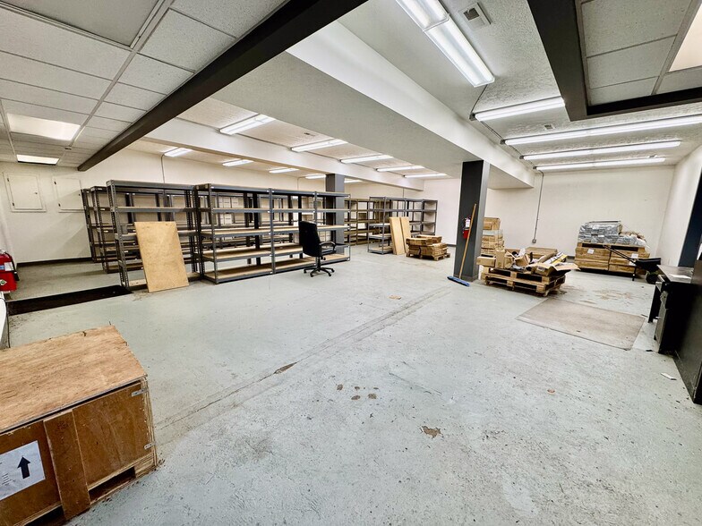 More Photos Of 1050 Triplett Blvd, Akron Warehouse For Sale