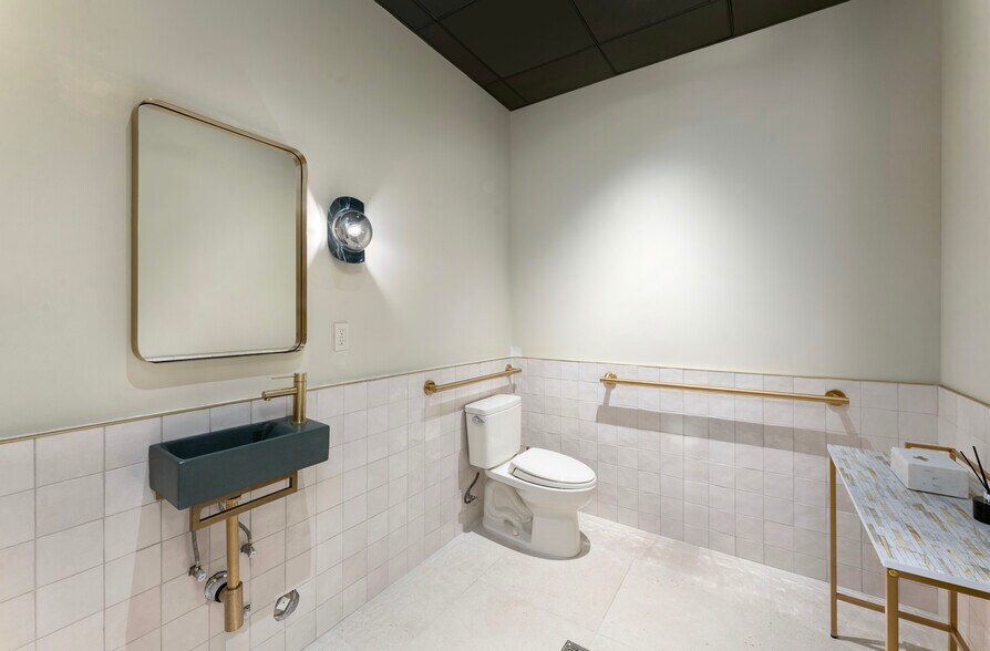 More Photos Of 301 Altara Ave, Coral Gables Apartments For Sale