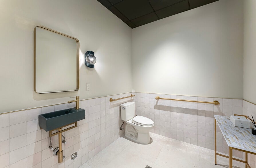 More Photos Of 301 Altara Ave, Coral Gables Apartments For Sale