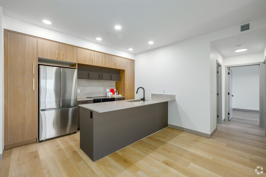 More Photos Of 9999 Elbow Dr, Calgary Apartments For Lease