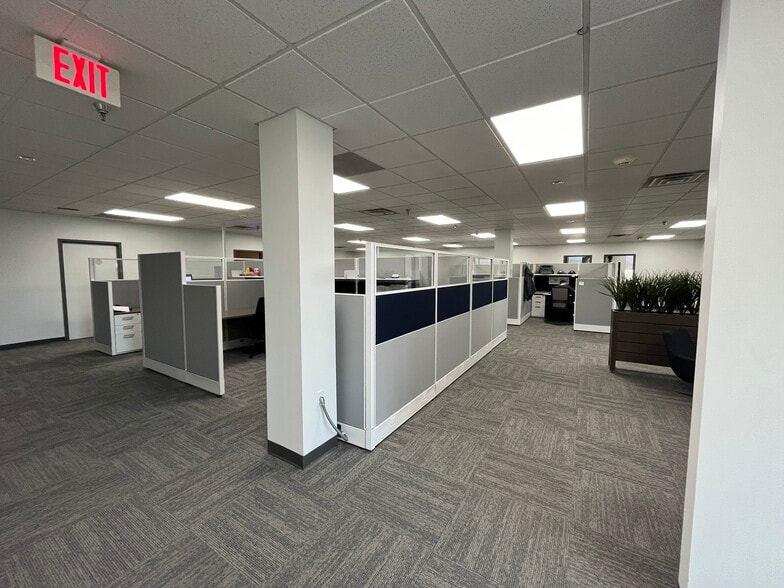 More Photos Of 401 Technology Dr, Canonsburg Light Distribution For Sale
