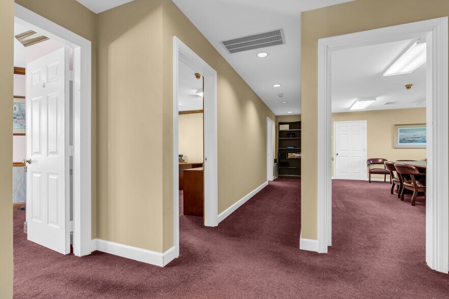 More Photos Of 30 Freneau Ave, Matawan Loft Creative Space For Lease