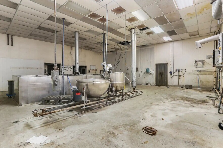 More Photos Of 5900 S Front St, New Orleans Refrigeration Cold Storage For Sale