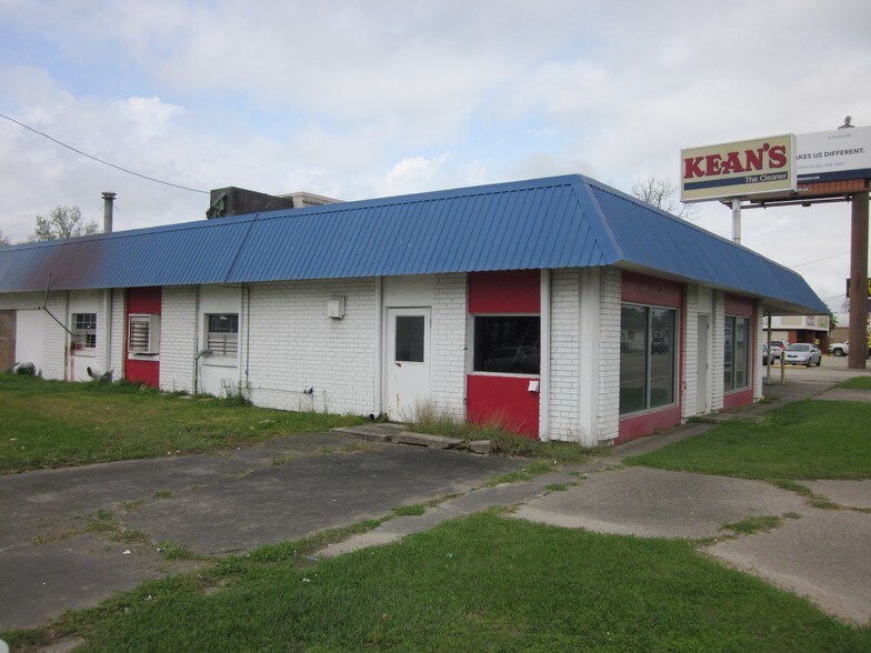 More Photos Of 311 S Burnside Ave, Gonzales Freestanding For Sale