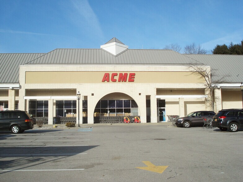 More Photos Of 13-17 North Ave, Pleasant Valley Unknown For Lease