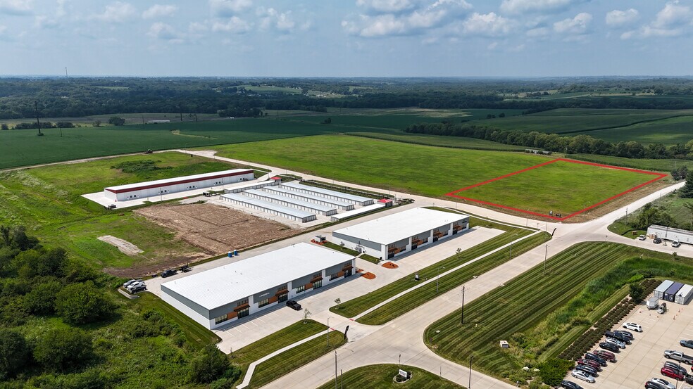 More Photos Of 300 Delaware Norwalk IA 50211 st, Norwalk Industrial For Lease