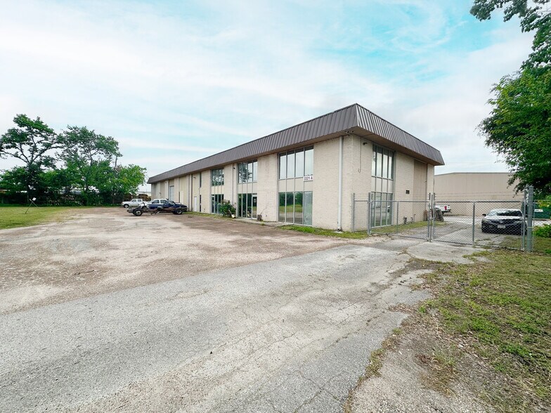 More Photos Of , Pasadena Industrial For Sale