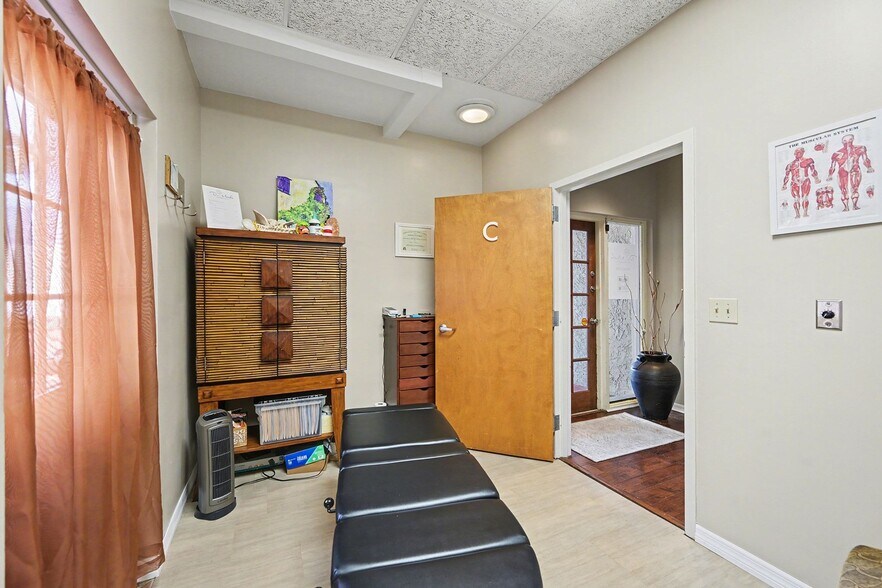 More Photos Of 1727 N Atlantic Ave, Cocoa Beach Medical For Sale