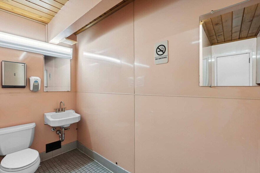 More Photos Of 729 County Road 39A, Southampton Auto Dealership For Sale