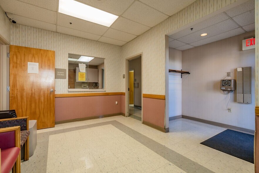 More Photos Of 6500 Preston Hwy, Louisville Medical For Lease