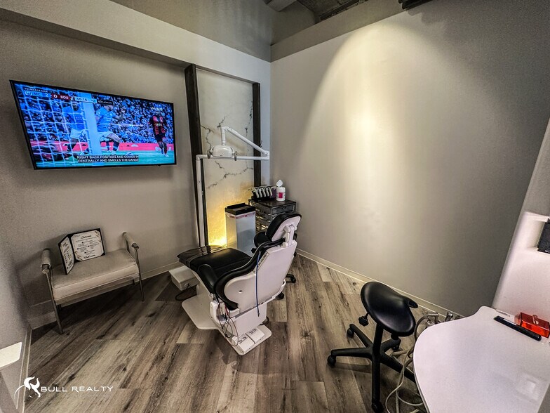 More Photos Of 664 N Highland Ave NE, Atlanta Freestanding For Sale