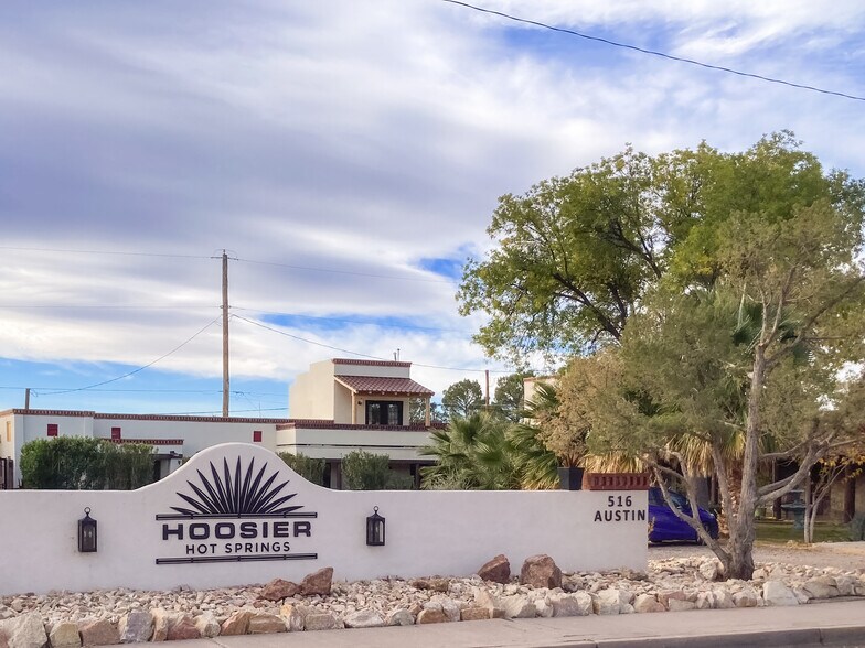 Primary Photo Of 516 Austin St, Truth Or Consequences Hotel For Sale