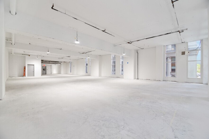 More Photos Of 185 Broadway, New York Office For Sale