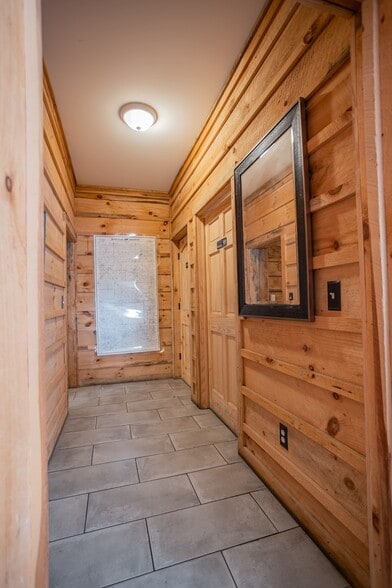 More Photos Of 5223 Columbus Ave, Anderson Storefront Retail Residential For Sale