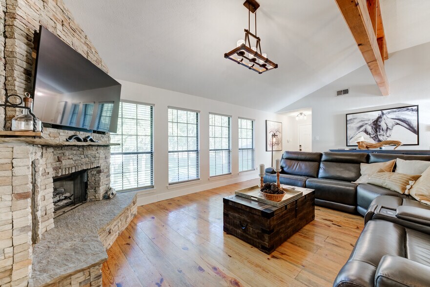 More Photos Of 19323 Belleau Wood Dr, Humble Flex For Sale