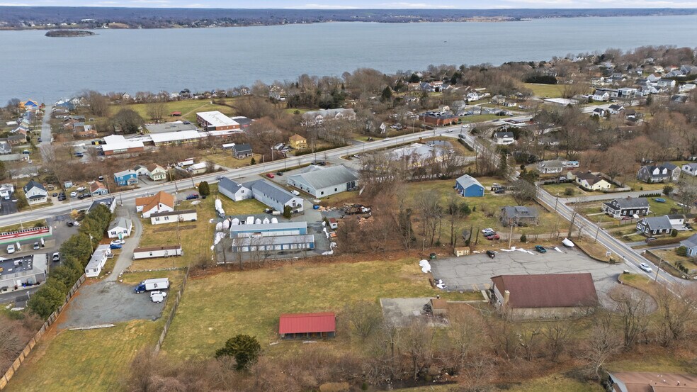 More Photos Of 81 Sprague St, Portsmouth Specialty For Sale