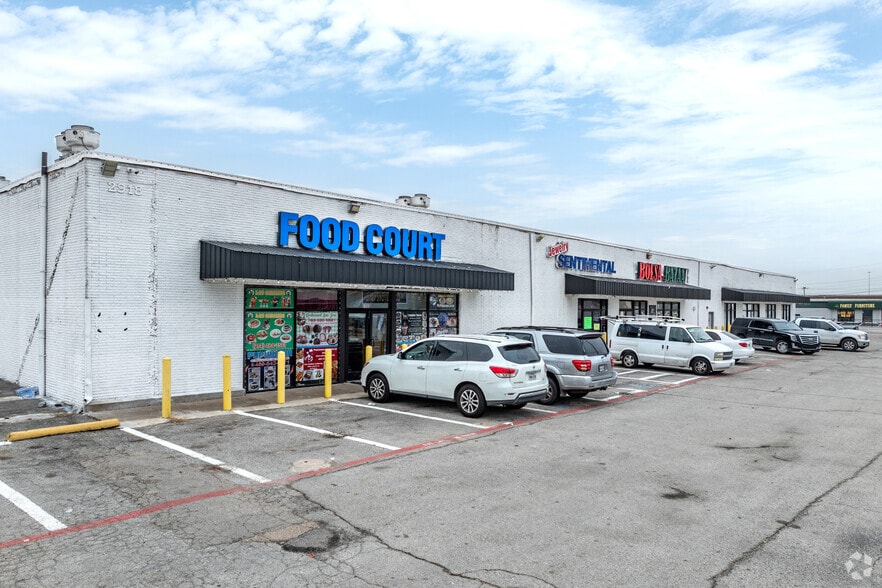 More Photos Of 2918 S Jupiter Rd, Garland Distribution For Lease