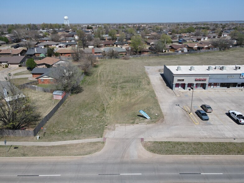 More Photos Of 1225 E Vandament Ave, Yukon Land For Sale