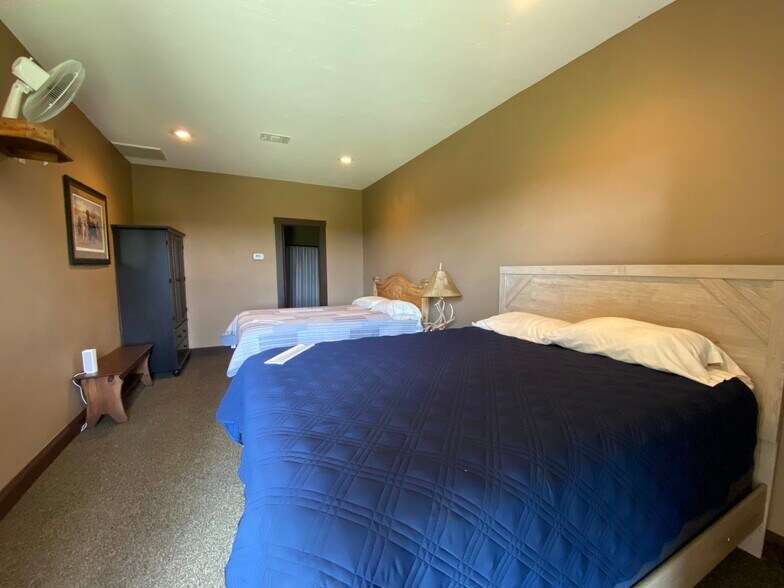 More Photos Of 7545 W County Road 123, Colorado City Dormitory For Lease