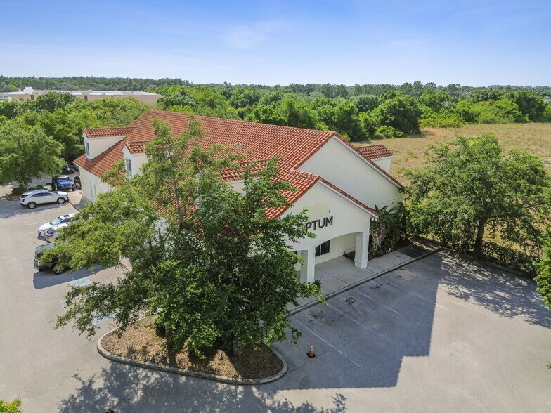 More Photos Of 772 Cortaro Dr, Sun City Center Medical For Sale