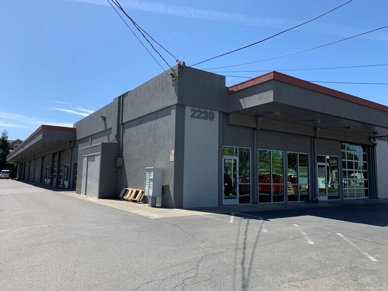 More Photos Of 2239 Old Middlefield Way, Mountain View Unknown For Lease