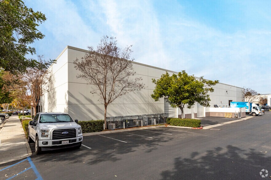 More Photos Of 3280 Grey Hawk Ct, Carlsbad Research And Development For Lease