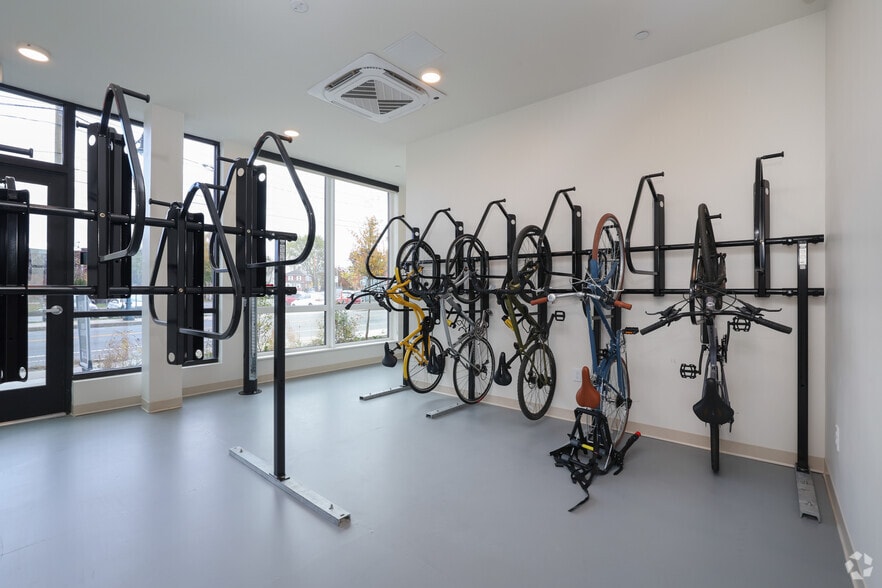 More Photos Of 266 Canal St, Salem Apartments For Lease