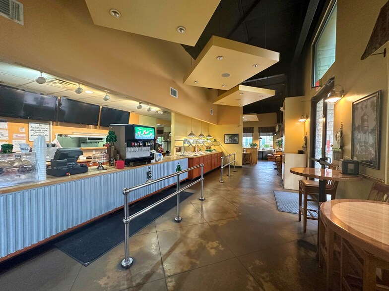 More Photos Of 1005 W Pecan St, Pflugerville Restaurant For Sale