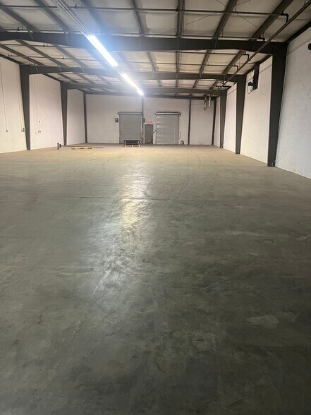 More Photos Of 3843 Highway 41 N, Resaca Distribution For Sale