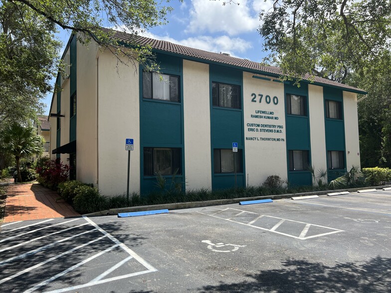 Primary Photo Of 2700 Pga Blvd, Palm Beach Gardens Medical For Lease