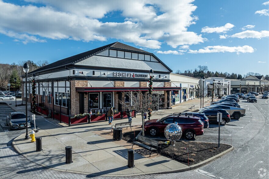 More Photos Of 600 Evergreen Way, South Windsor Unknown For Lease