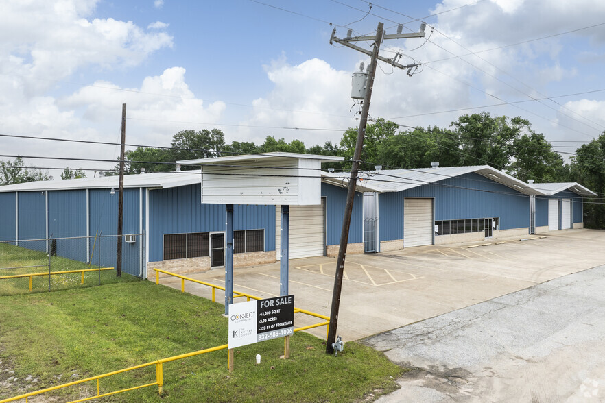 Primary Photo Of 213 FM 1314, Conroe Manufacturing For Lease