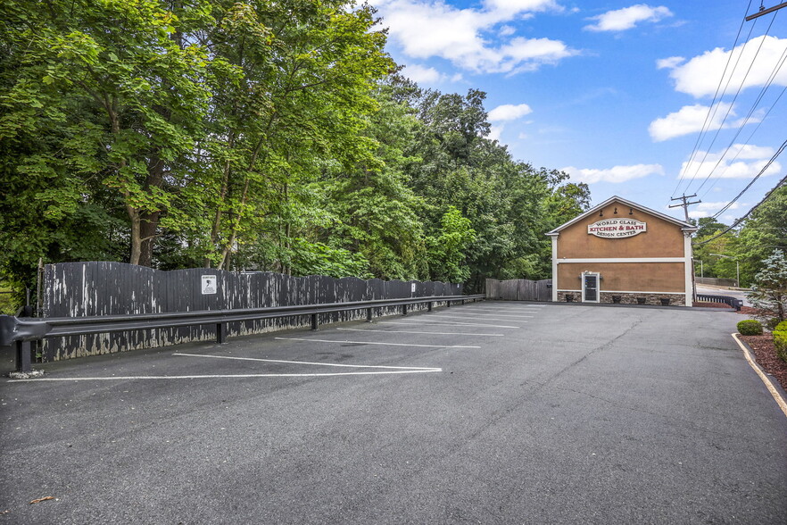 More Photos Of 870 Highway 34, Matawan Office For Sale