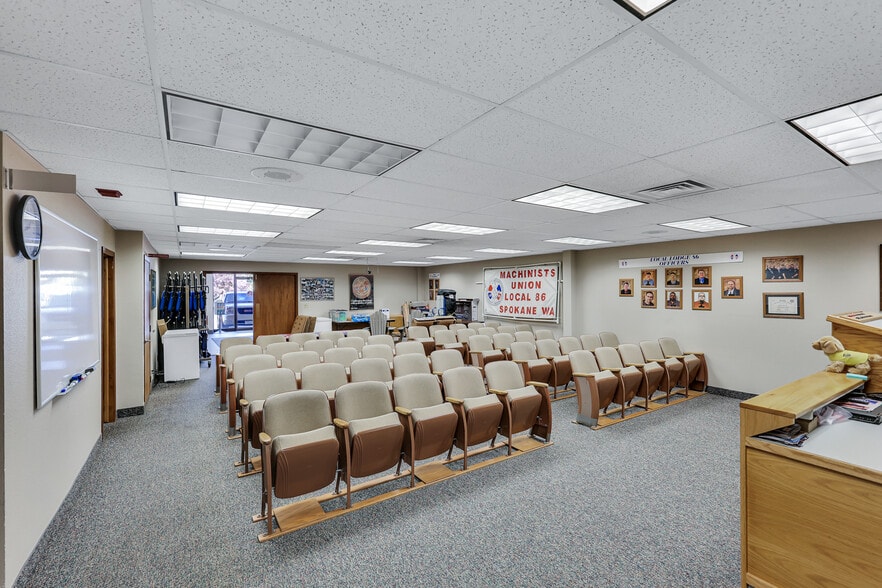 More Photos Of 4226 E Mission Ave, Spokane Office For Sale