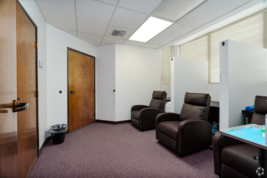 More Photos Of 3550 Q St, Bakersfield Medical For Sale