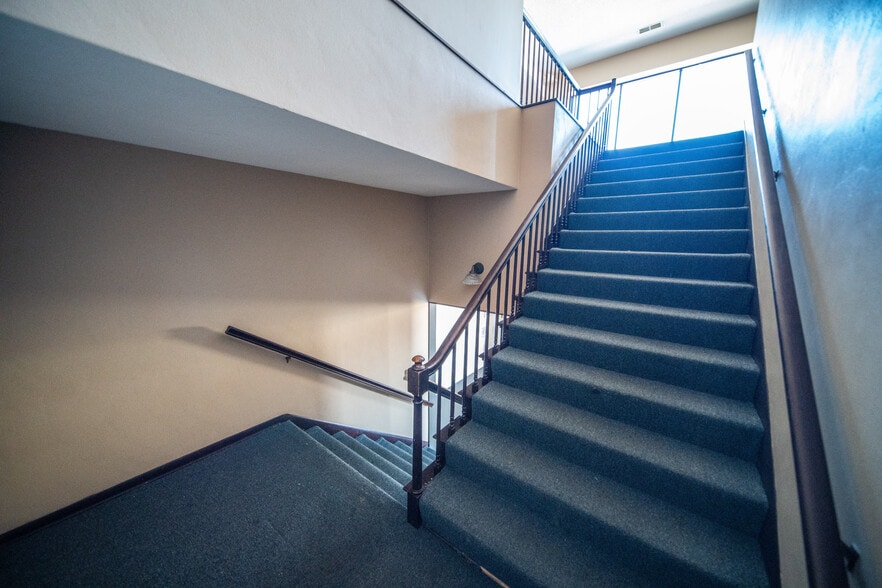 More Photos Of 100 Sibley St, Hastings Restaurant For Sale