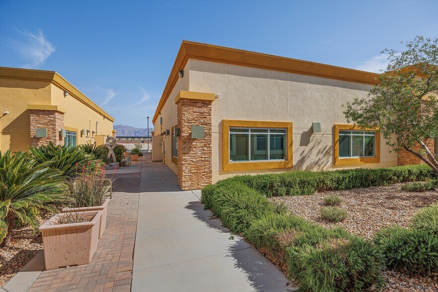 More Photos Of 4130 N Martin Luther King Blvd, North Las Vegas Office For Sale