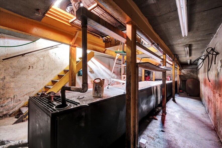 More Photos Of 133 W Blue Lick Rd, Shepherdsville Auto Repair For Sale