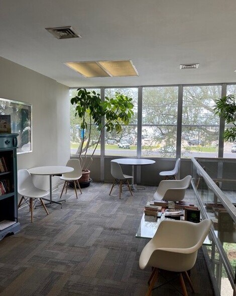 More Photos Of 6554 Florida Blvd, Baton Rouge Office For Lease