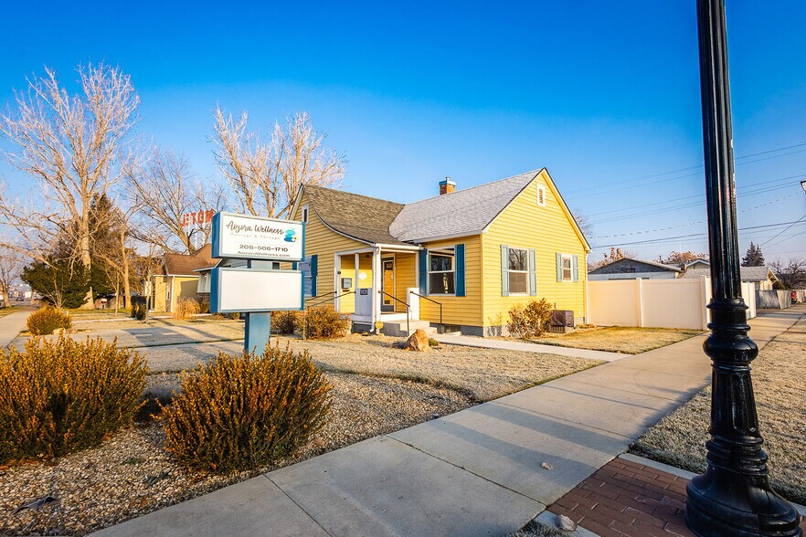 More Photos Of 1123 Blaine St, Caldwell Office For Sale