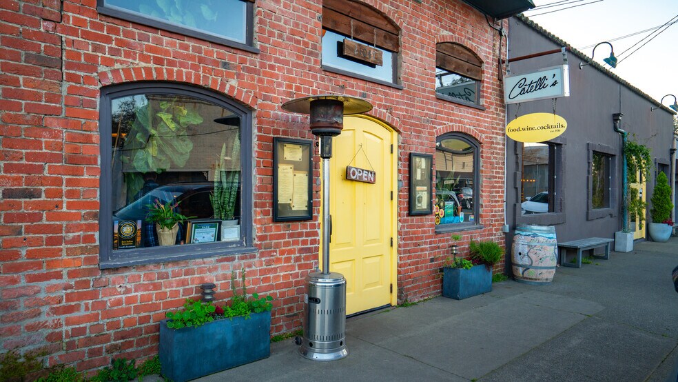 More Photos Of 178 Dry Creek Rd, Healdsburg Hotel For Sale