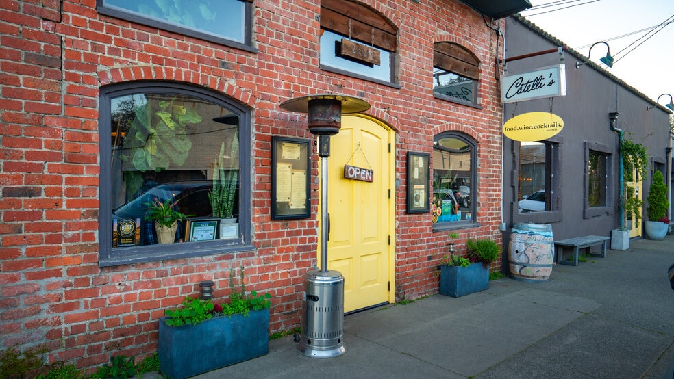 More Photos Of 178 Dry Creek Rd, Healdsburg Hotel For Sale