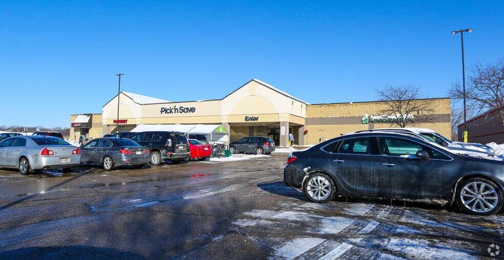 More Photos Of 2502 Shopko Dr, Madison Supermarket For Lease
