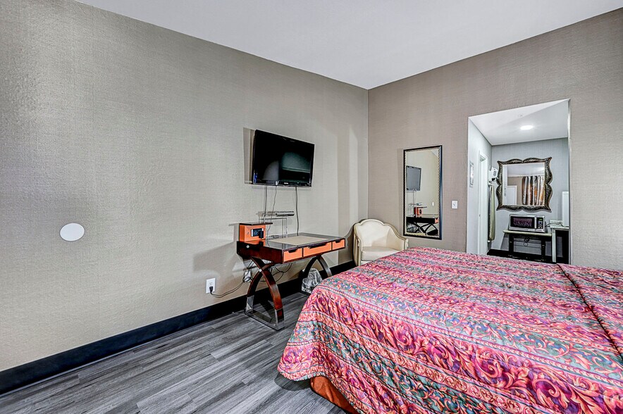 More Photos Of 2855 Fremont St, Las Vegas Hotel For Sale